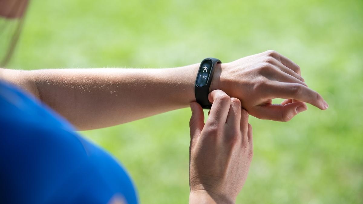 are-there-any-health-advantages-of-using-a-fitness-tracker